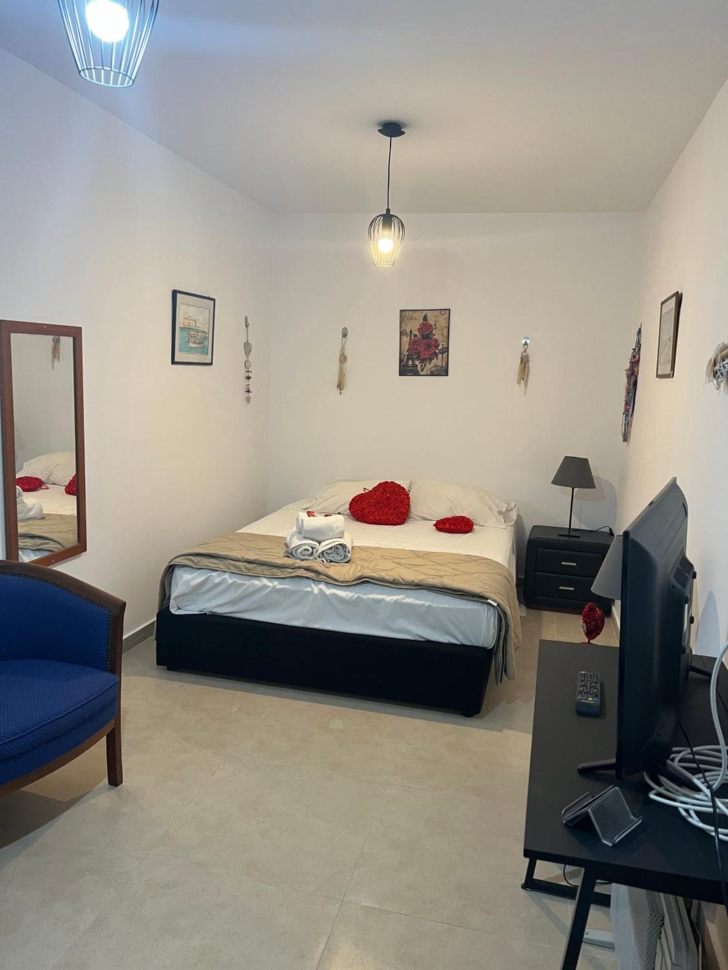 Charalambous Apartment パ フォス エクステリア 写真